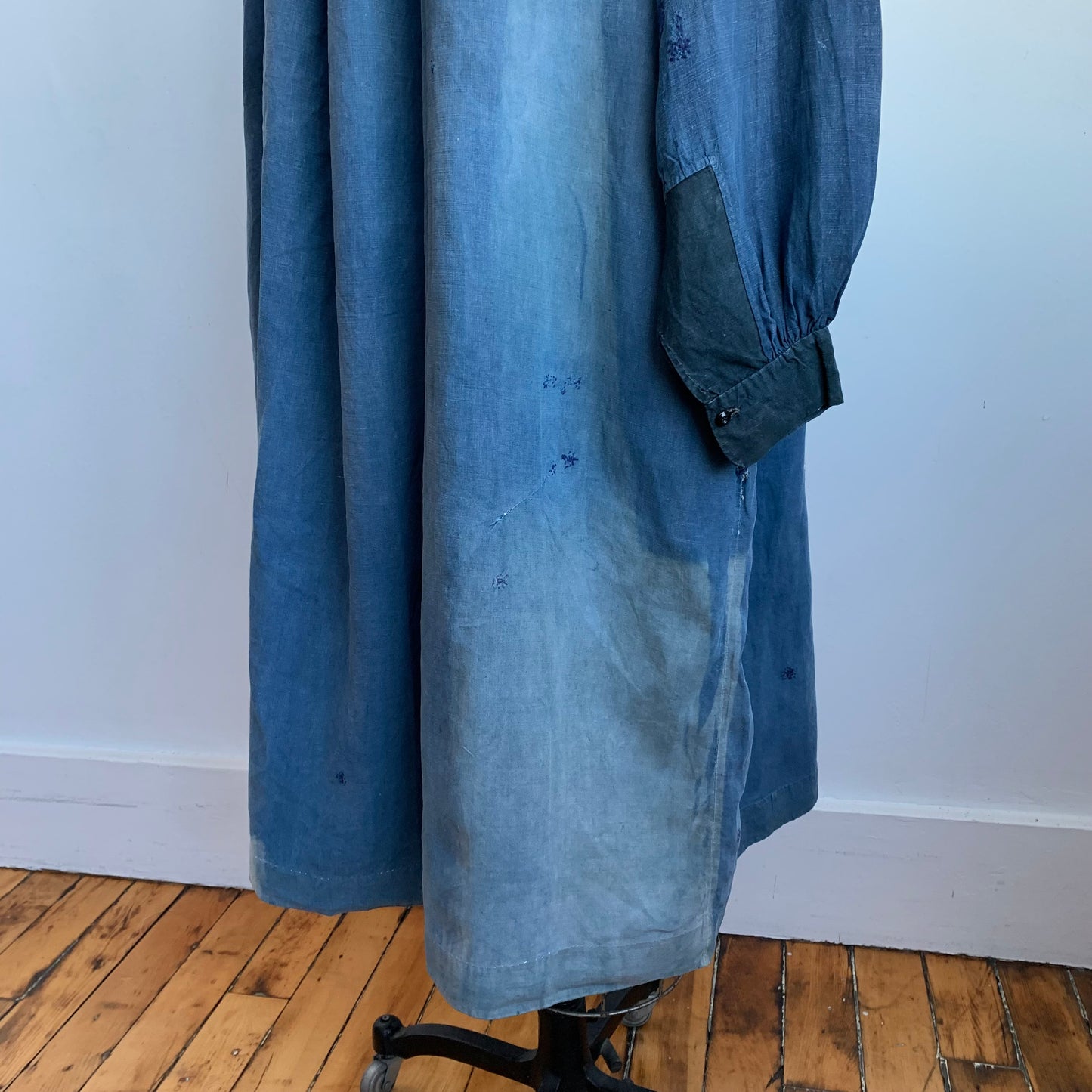 Circa 1900 French Indigo Linen Biaude