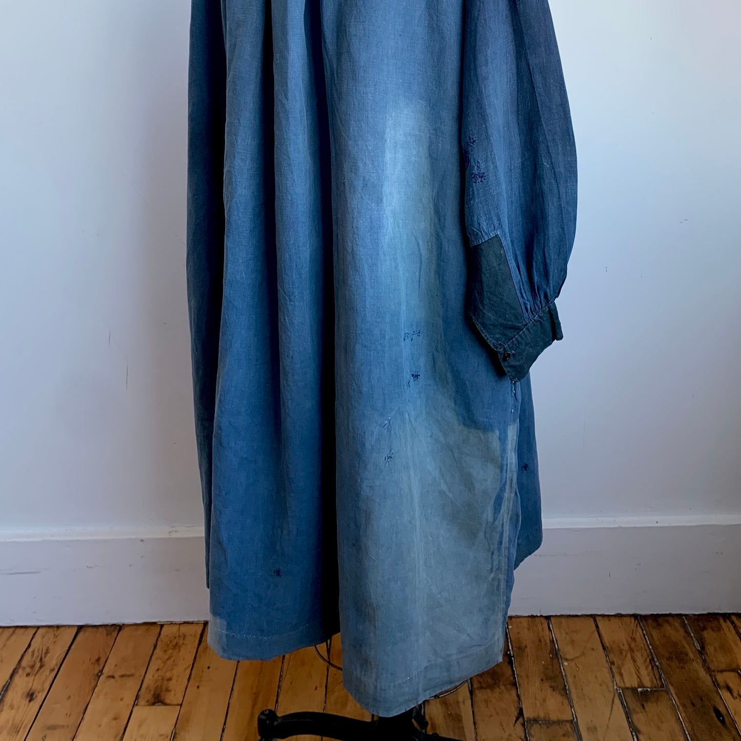 Circa 1900 French Indigo Linen Biaude