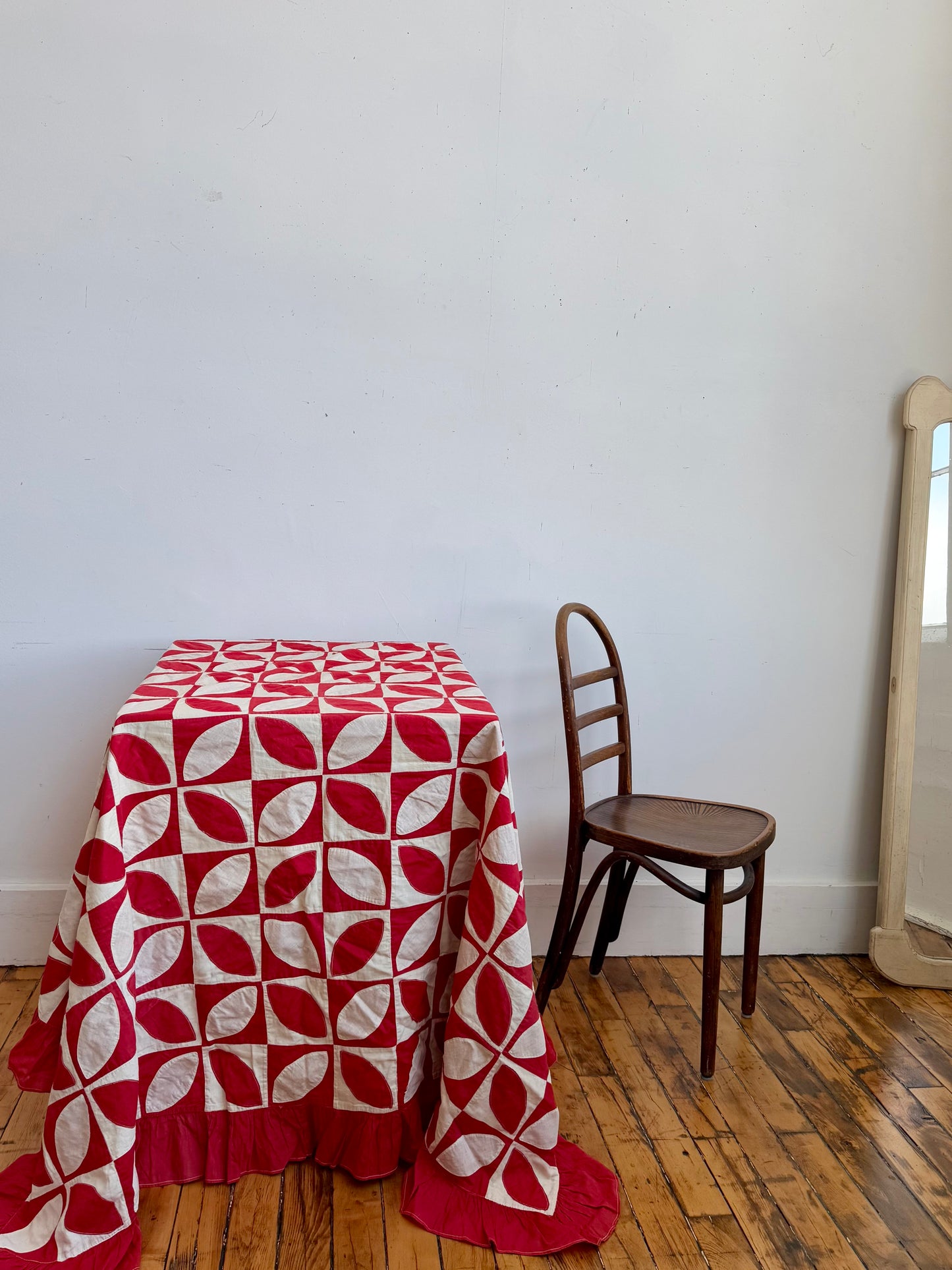 Red and Cream Ruffled Appliqué Finished Quilt Top