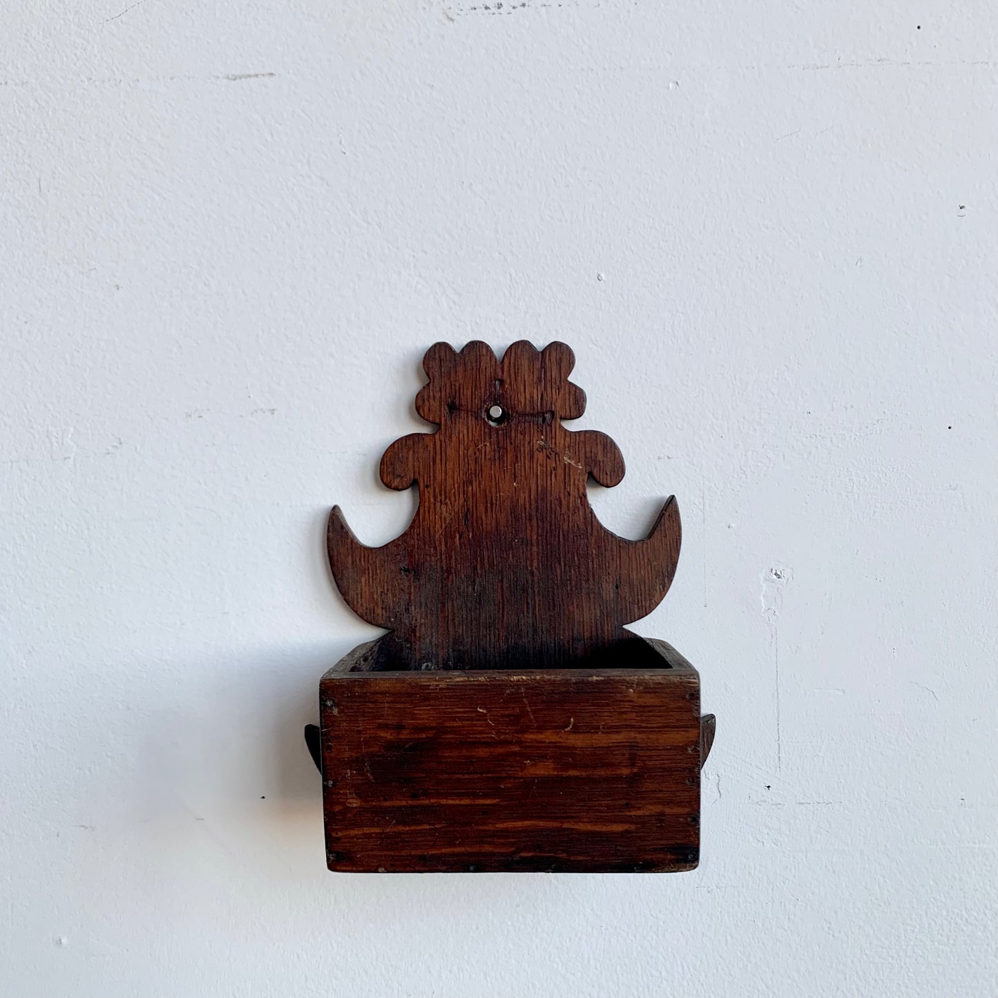 Shaped Back Spice Box